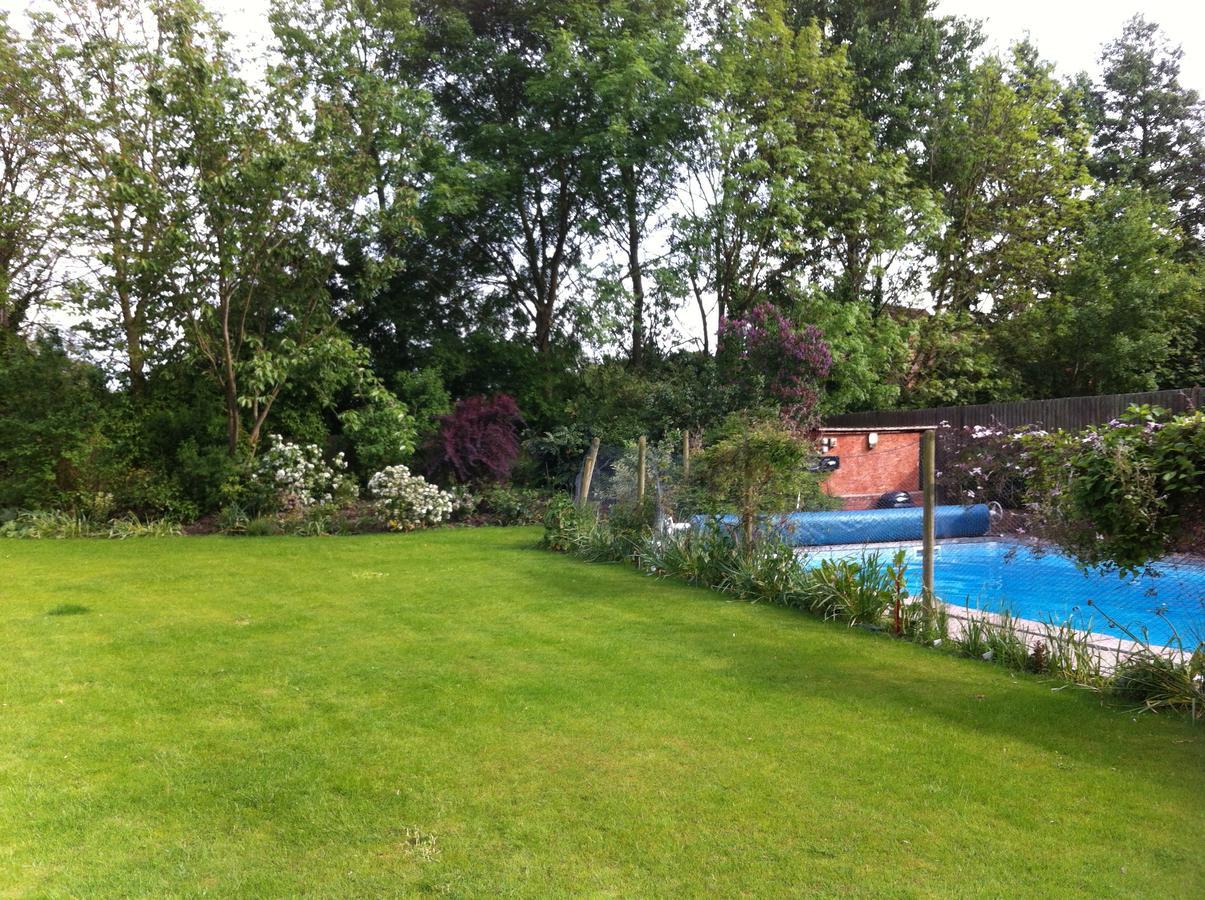 Castle Farmhouse Bed And Breakfast Glenfield Экстерьер фото