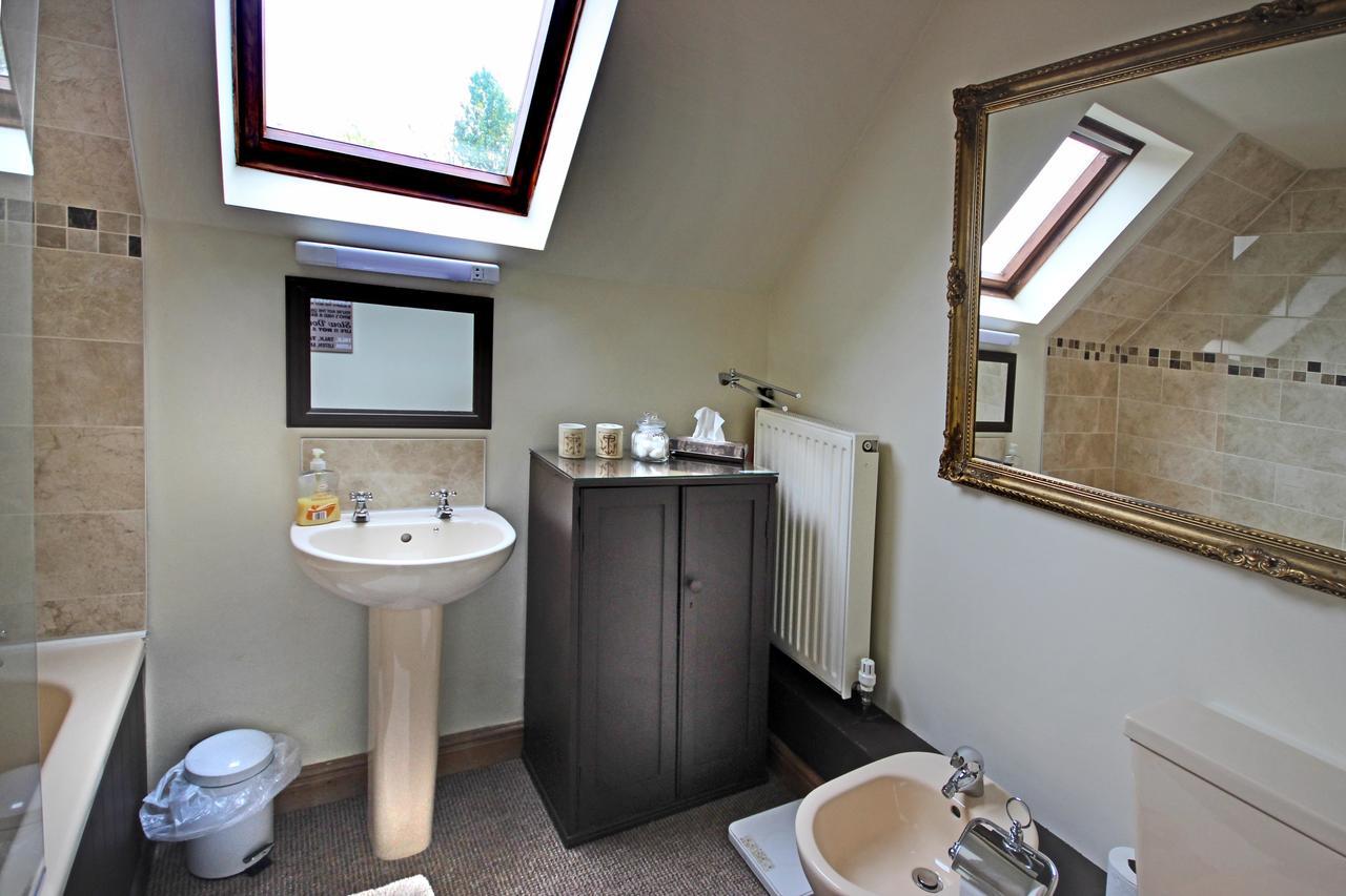 Castle Farmhouse Bed And Breakfast Glenfield Экстерьер фото