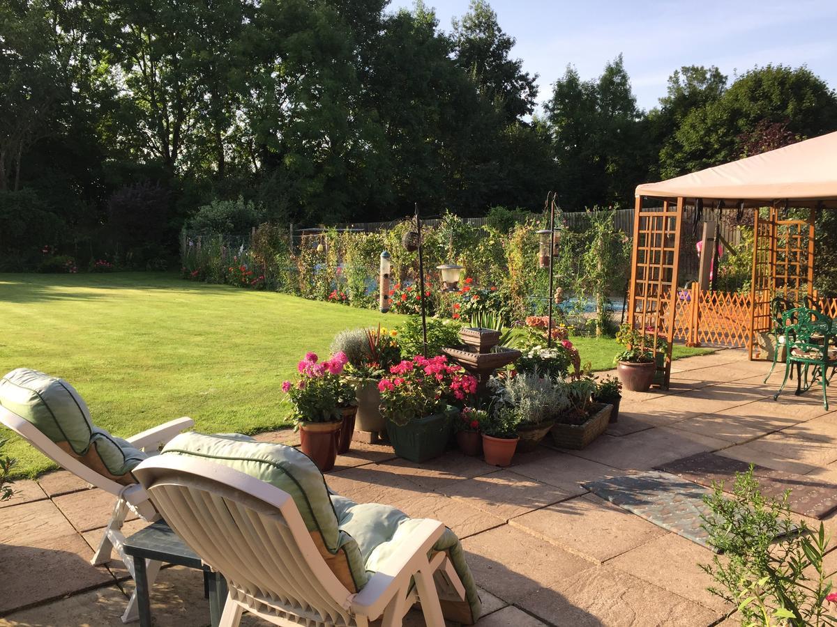 Castle Farmhouse Bed And Breakfast Glenfield Экстерьер фото